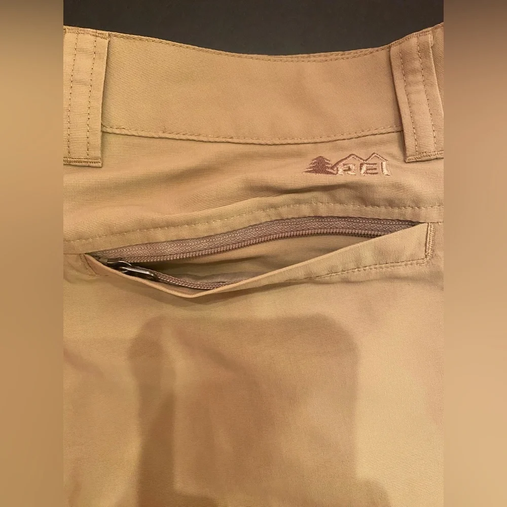 REI Men’s Shorts‎ Size 32 - Picture 6 of 8